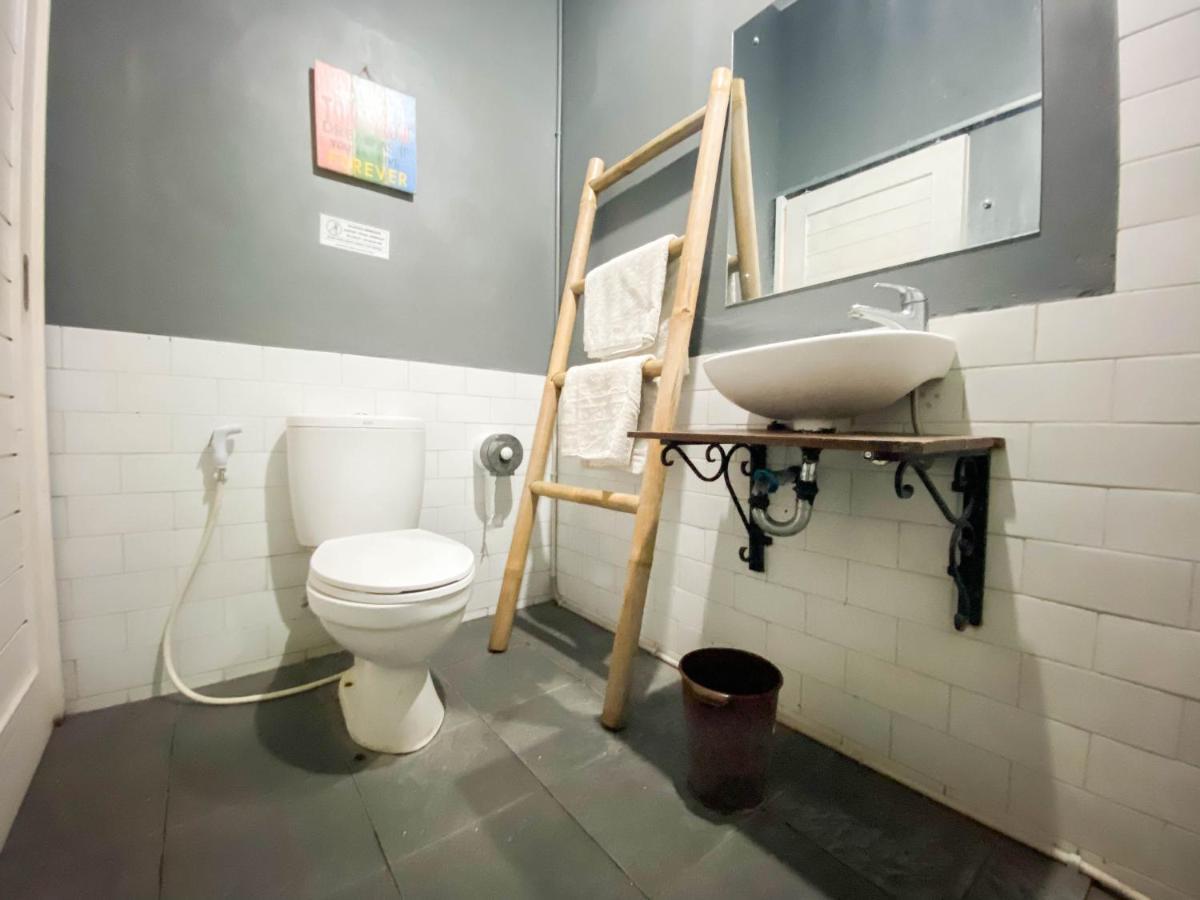 Hinggil Homestay Syariah Malioboro Yogya Mitra Reddoorz Yogyakarta Eksteriør billede