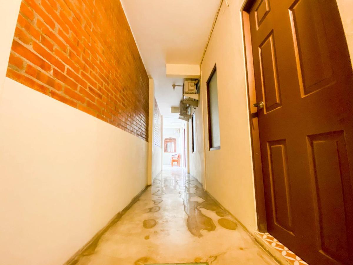 Hinggil Homestay Syariah Malioboro Yogya Mitra Reddoorz Yogyakarta Eksteriør billede